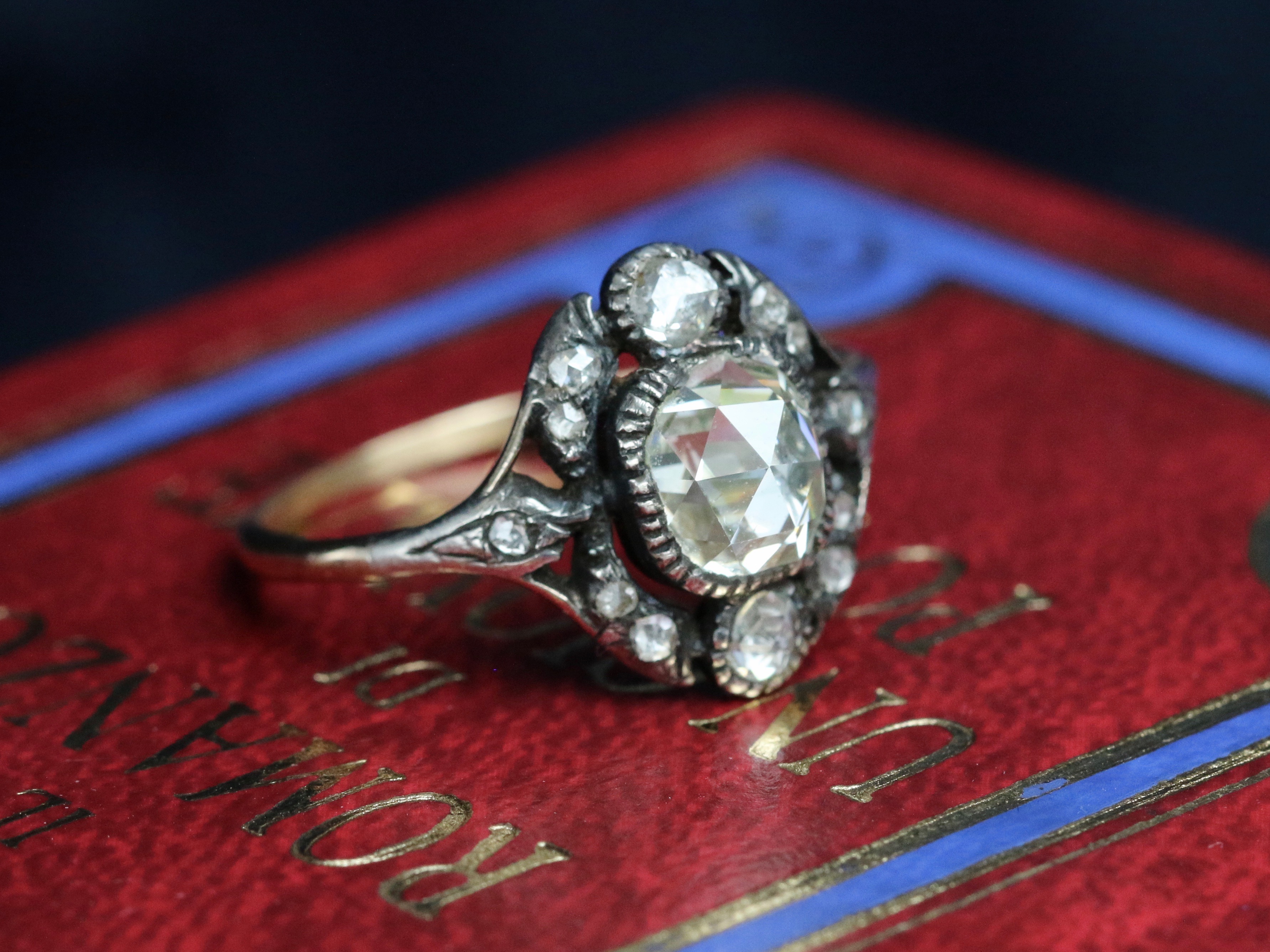 SOLD: 18世紀後期・ダッチアンティーク 大粒ローズカットダイヤモンドリング